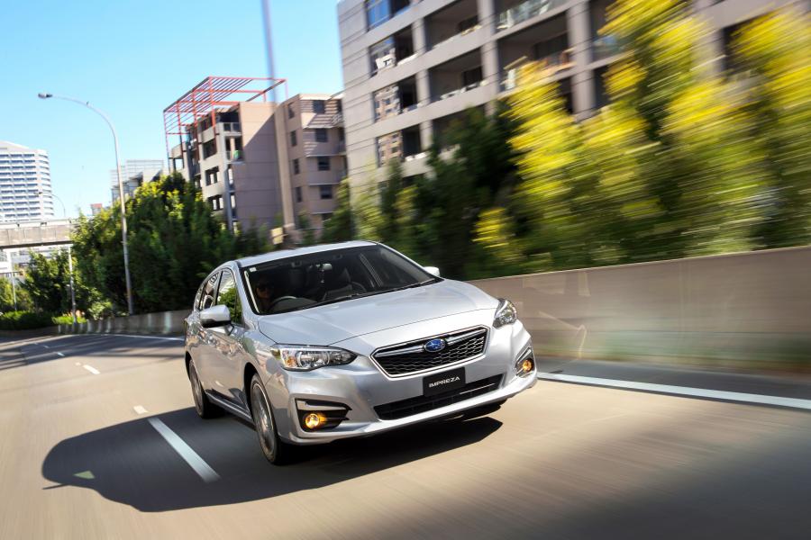  Subaru Impreza 5-Door 2.0i 2016 года  (AU) (фото 2 из 7)
